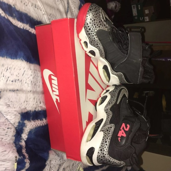 Nike AiR GrIffey  Max 1 (GS) - Picture 2 of 4